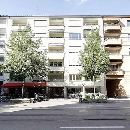 Cozy Near Train Station - 7